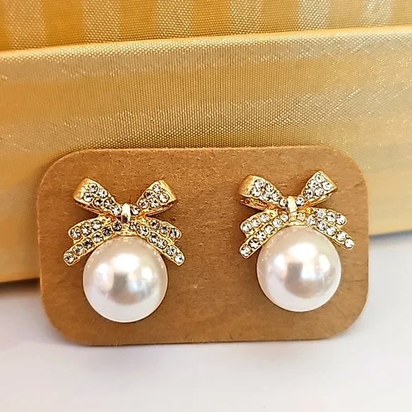 Pearl Rhinestone Bow Earrings NWOT - Picture 1 of 4